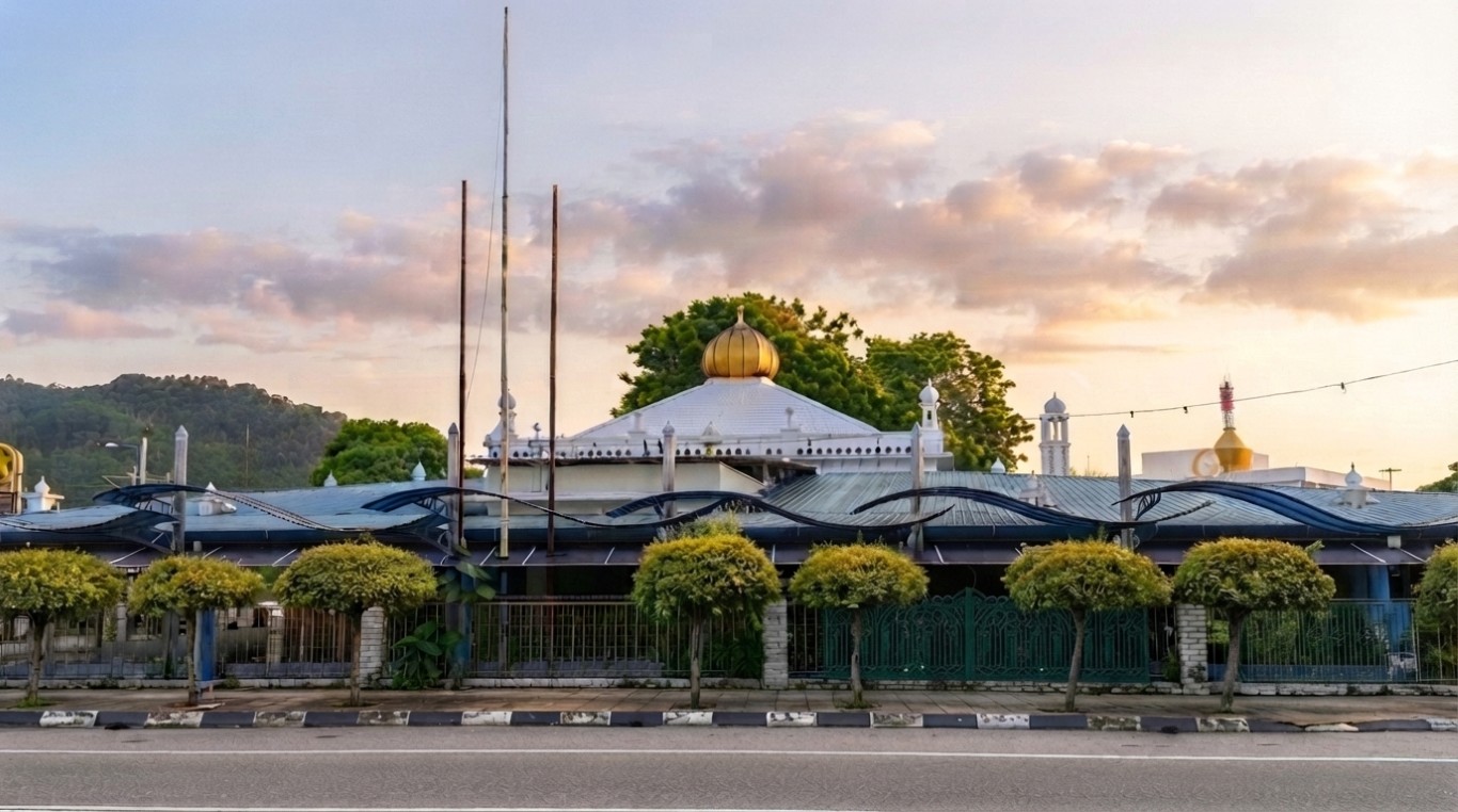 MASJID JAMEK TG. MALIM in Perak