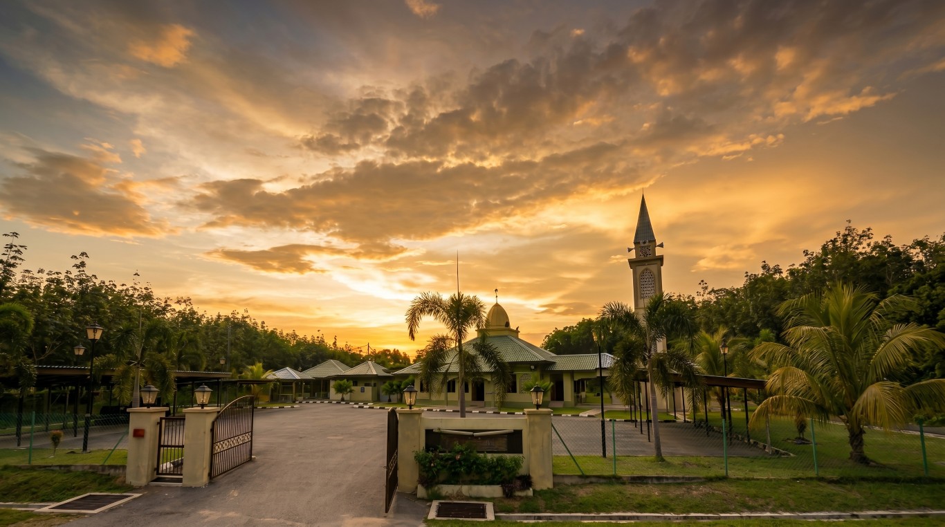 MASJID KAMPUNG BANTAL gallery image in Pahang