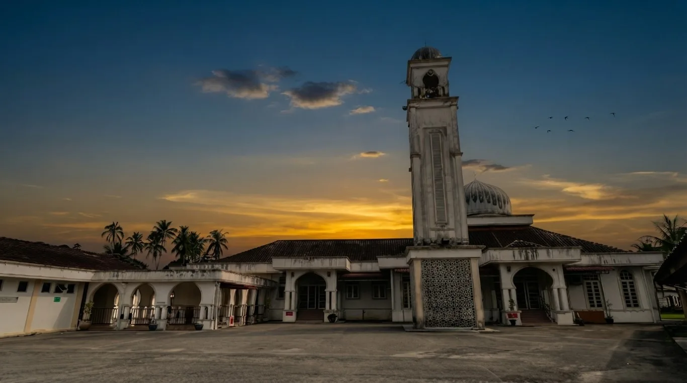 MASJID KAMPUNG DADONG, Terengganu