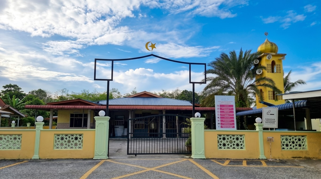 MASJID KAMPUNG DAMAK in Pahang