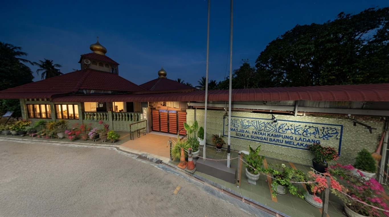 MASJID KAMPUNG LADANG (AL-FATTAH) gallery image in Melaka