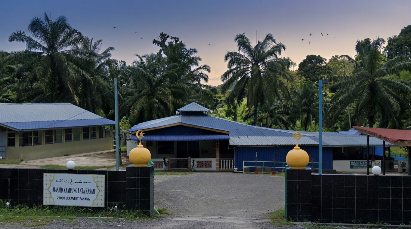 MASJID KAMPUNG LATA KASAH in Pahang