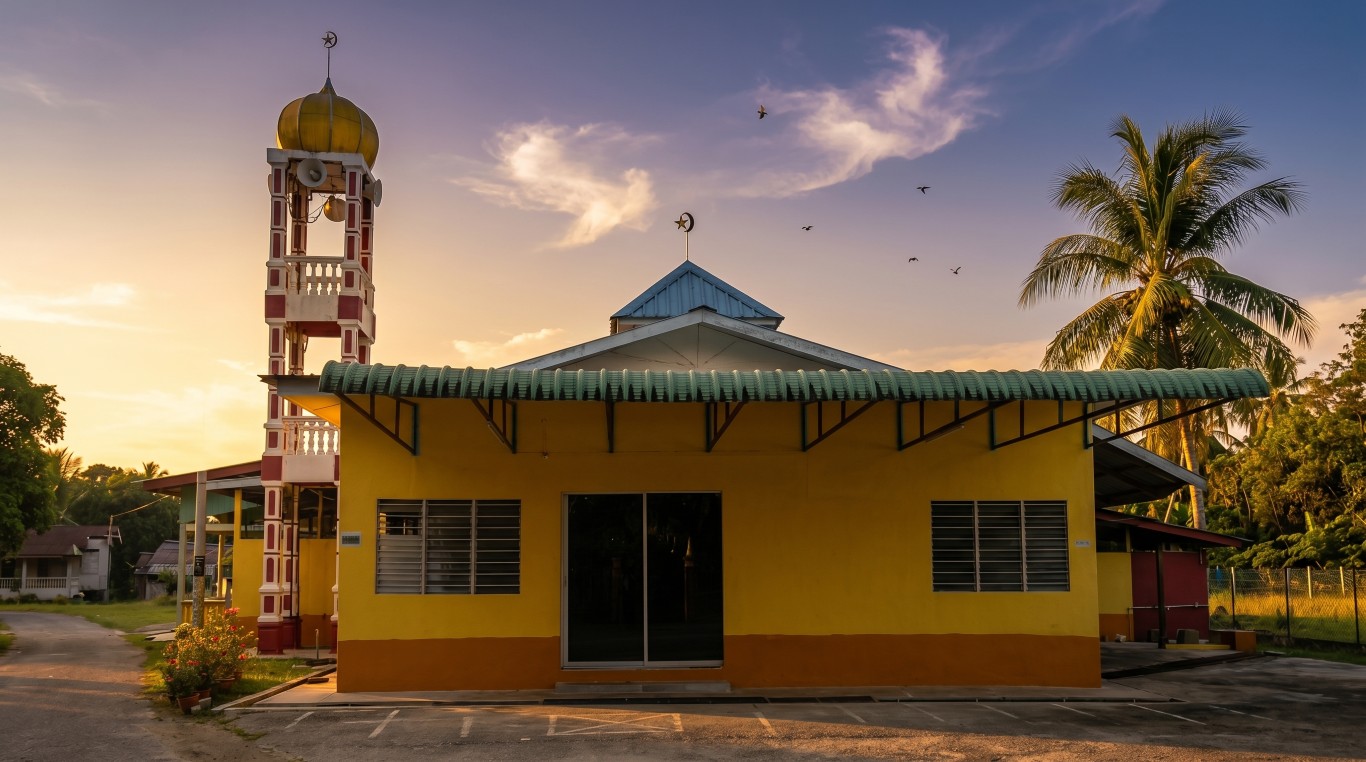 MASJID KAMPUNG LOYANG in Pahang