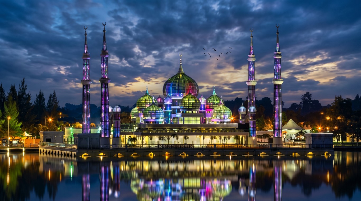 MASJID KRISTAL gallery image in Terengganu