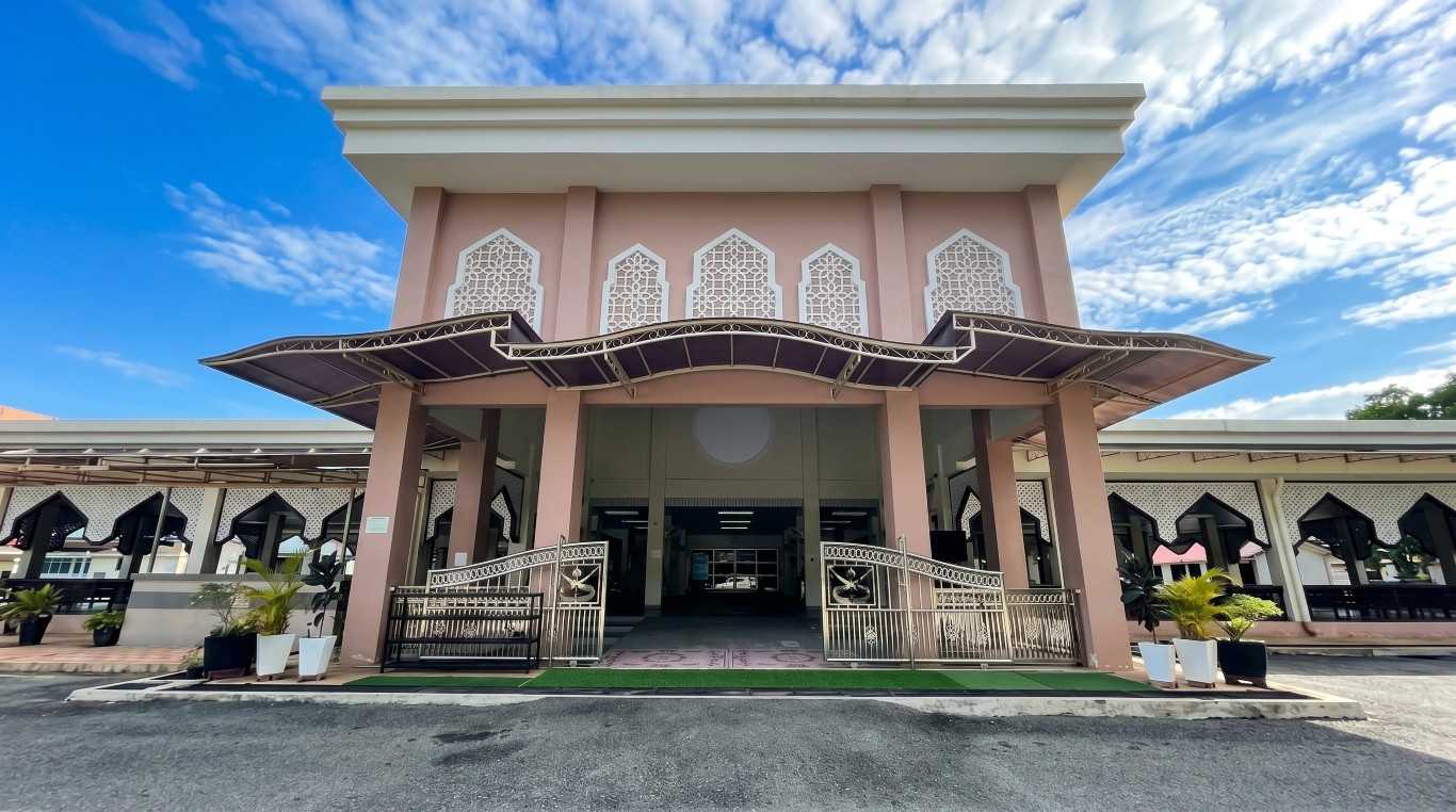 MASJID SULTAN AHMAD SHAH BANDAR JENGKA gallery image in Pahang